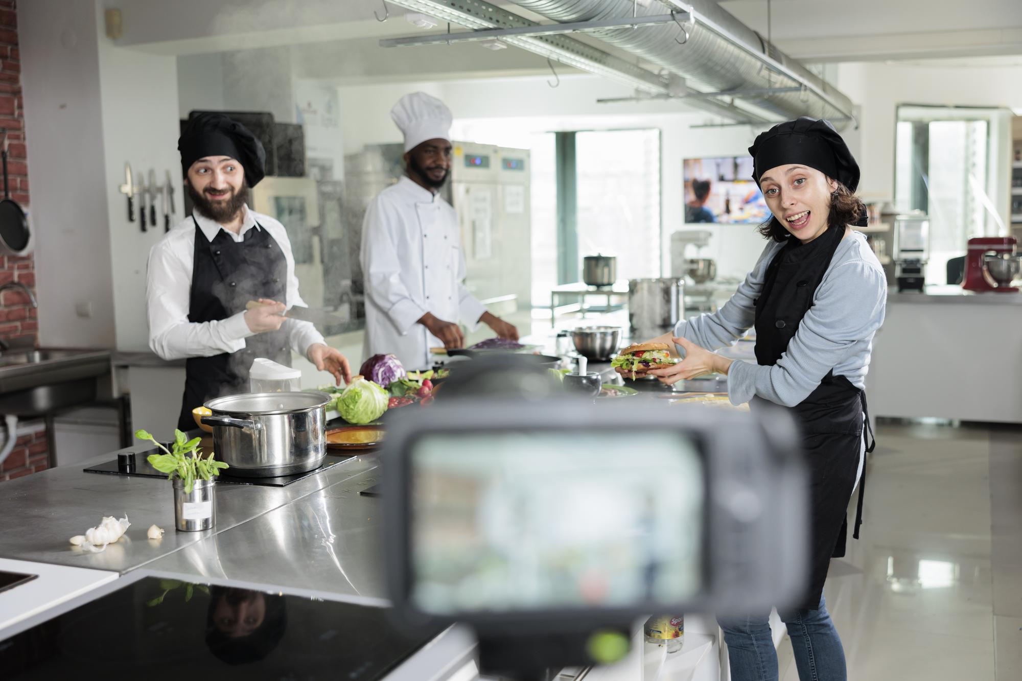 Sessione di lezione in diretta con chef istruttore